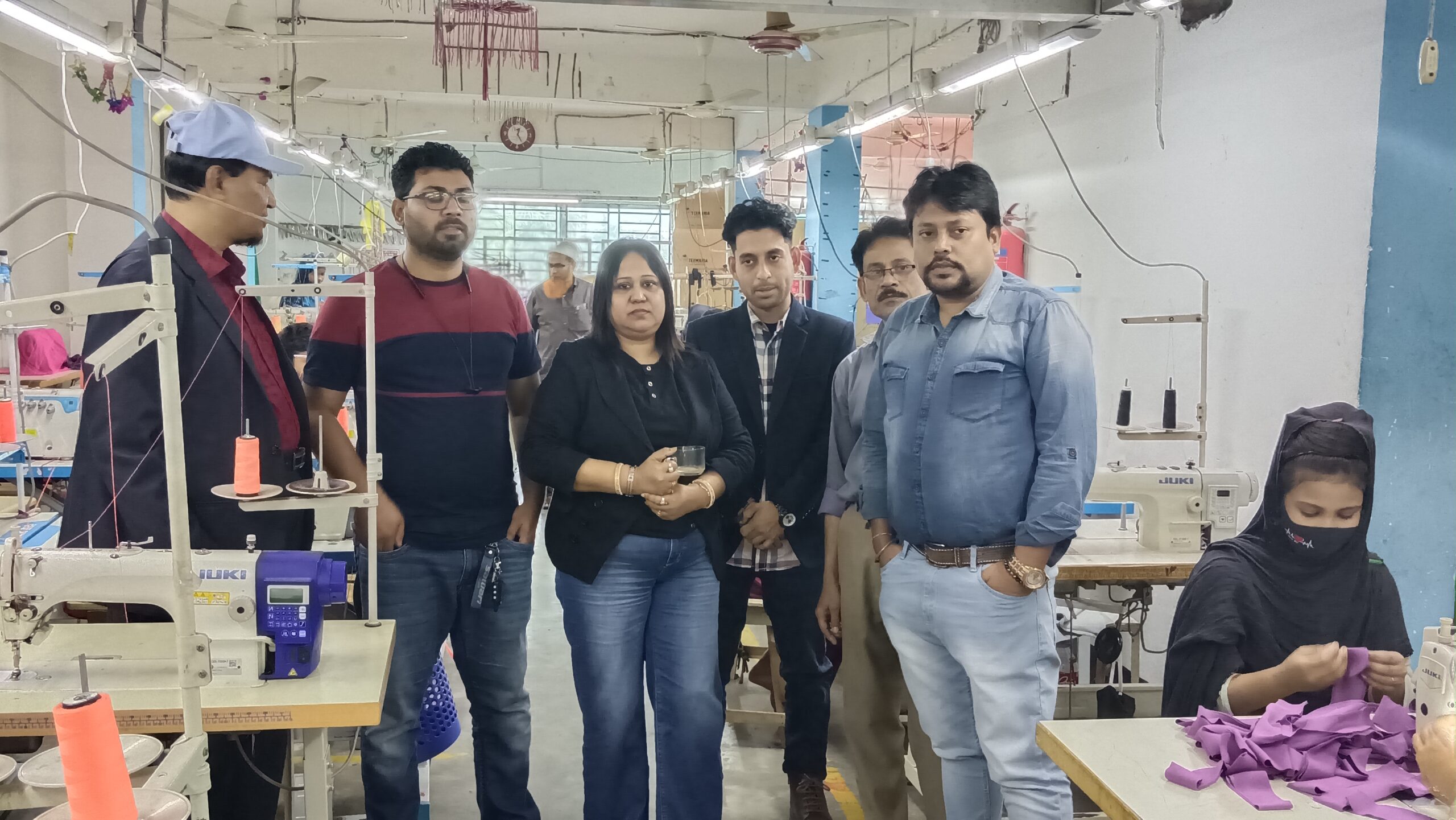 filter: 0; fileterIntensity: 0.8; filterMask: 0; captureOrientation: 0; module: photo; 
hw-remosaic: false; 
touch: (-1.0, -1.0); 
modeInfo: HDR ; 
sceneMode: 2; 
cct_value: 0; 
AI_Scene: (-1, -1); 
aec_lux: 47.0; 
aec_lux_index: 0; 
hist255: 0.0; 
hist252~255: 0.0; 
hist0~15: 0.0; 
motionLevel: 0; 
weatherinfo: null; 
temperature: 41;