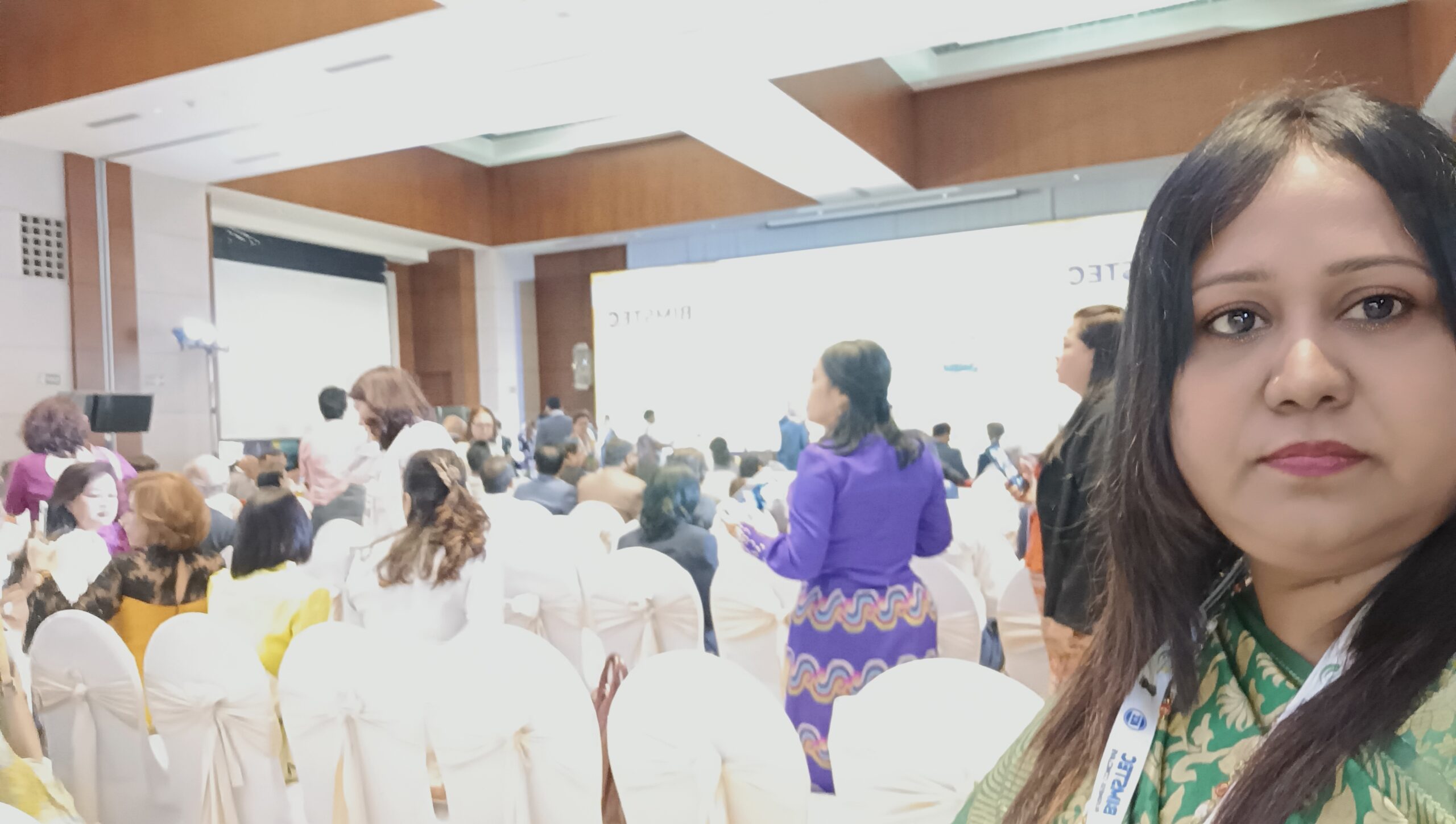 filter: 102; fileterIntensity: 0.8; filterMask: 0; captureOrientation: 0; module: portrait; 
hw-remosaic: false; 
touch: (-1.0, -1.0); 
modeInfo: Beauty ; 
sceneMode: 8; 
cct_value: 0; 
AI_Scene: (-1, -1); 
aec_lux: 59.0; 
aec_lux_index: 0; 
hist255: 0.0; 
hist252~255: 0.0; 
hist0~15: 0.0; 
albedo:  ; 
confidence:  ; 
motionLevel: 0; 
weatherinfo: null; 
temperature: 39;